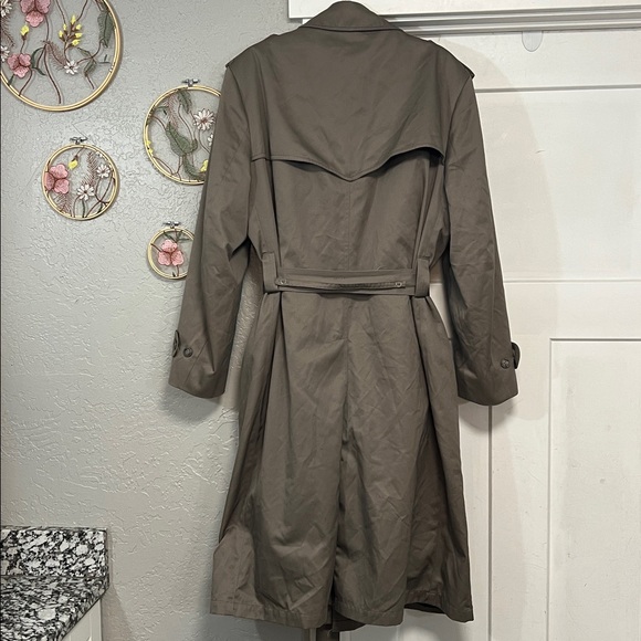 VINTAGE TOWNE LONDON FOG TRENCH WITH ZIP OUT LINING MENS 40 - Picture 3 of 16